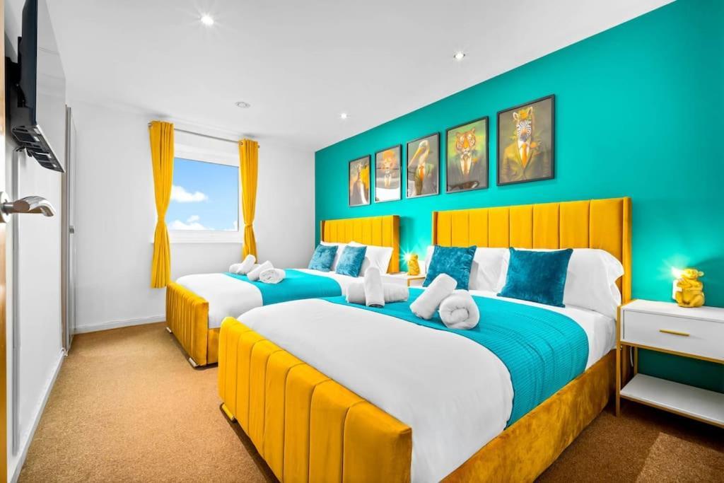 Spacious 2 Bed Apt B'Ham Cc With Parking Sleeps 7 Birmingham Bagian luar foto
