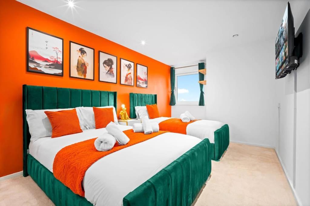 Spacious 2 Bed Apt B'Ham Cc With Parking Sleeps 7 Birmingham Bagian luar foto